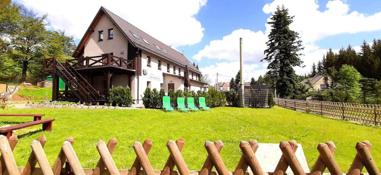 Penzion Studanka, Klíny Exterior foto